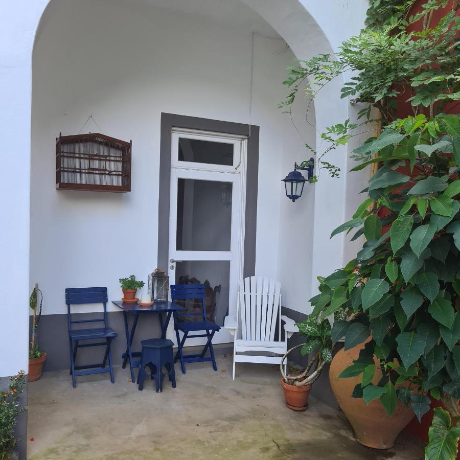 דירות Ponta Delgada Casa Vitoriana מראה חיצוני תמונה